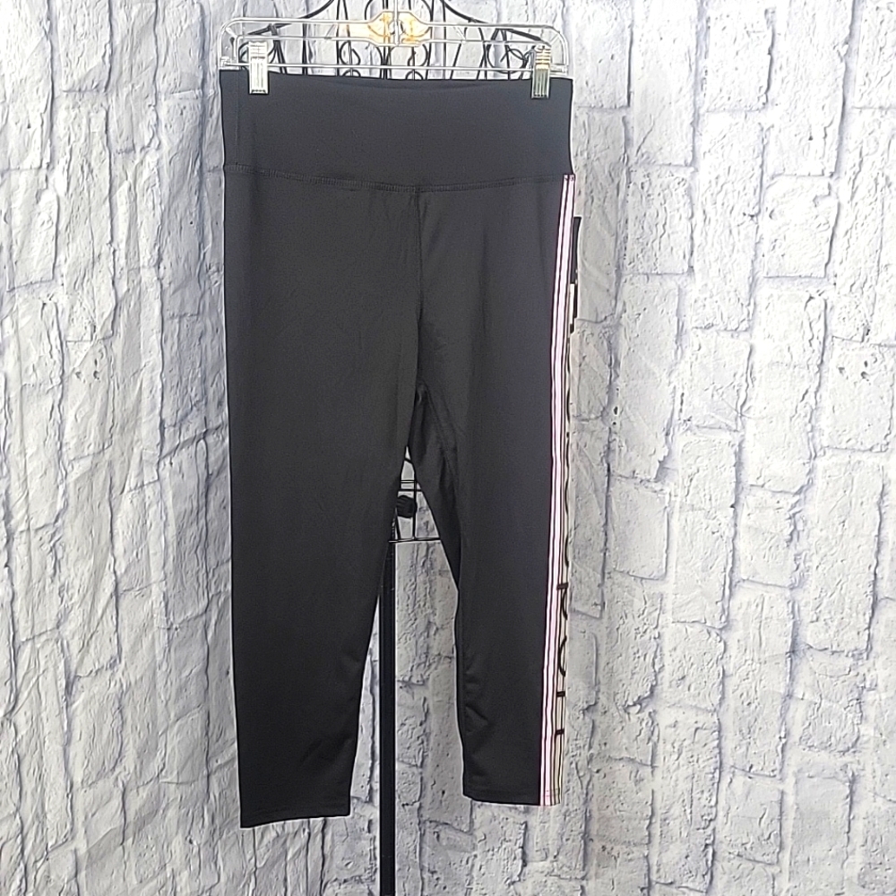 BEBE Sport Black/Pink‎ Crush Side Stripe Capri Leggings Large NWT